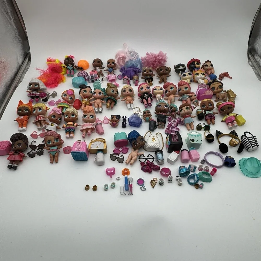 LOL Surprise Dolls Huge Lot – 2.10 lb Figures, Pets, Accessories –‎ Mixed Series